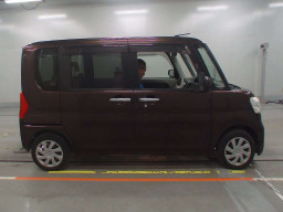 2013 Daihatsu Tanto