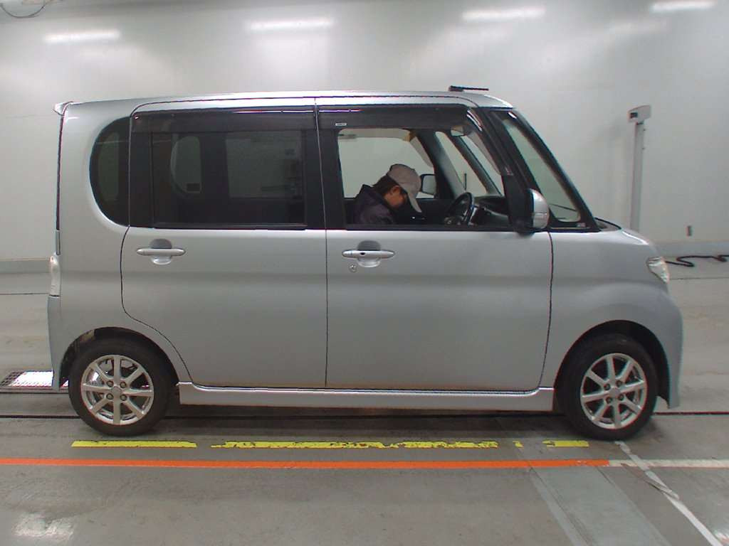 2012 Daihatsu Tanto Custom L375S[2]