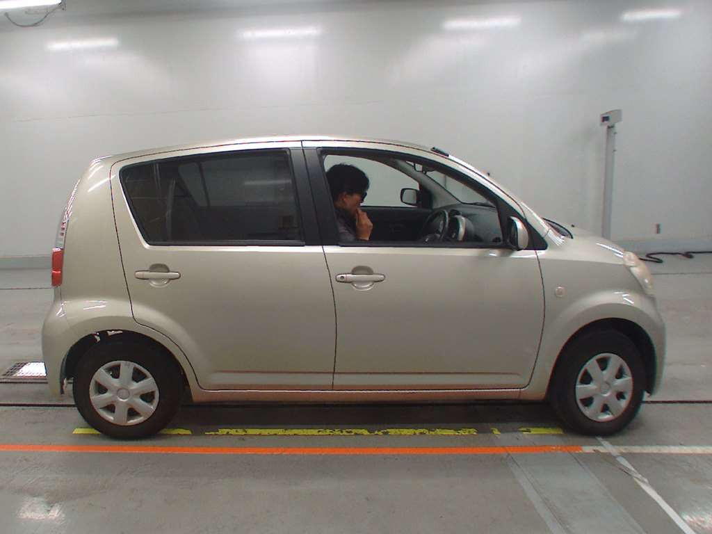 2009 Toyota Passo KGC10[2]