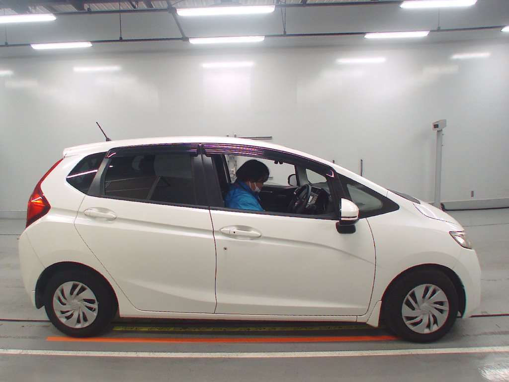 2014 Honda Fit GK3[2]