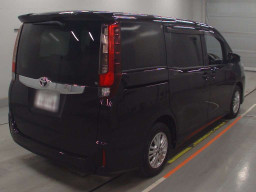 2014 Toyota Noah