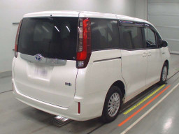 2014 Toyota Noah