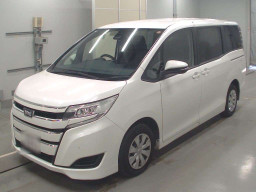 2019 Toyota Noah