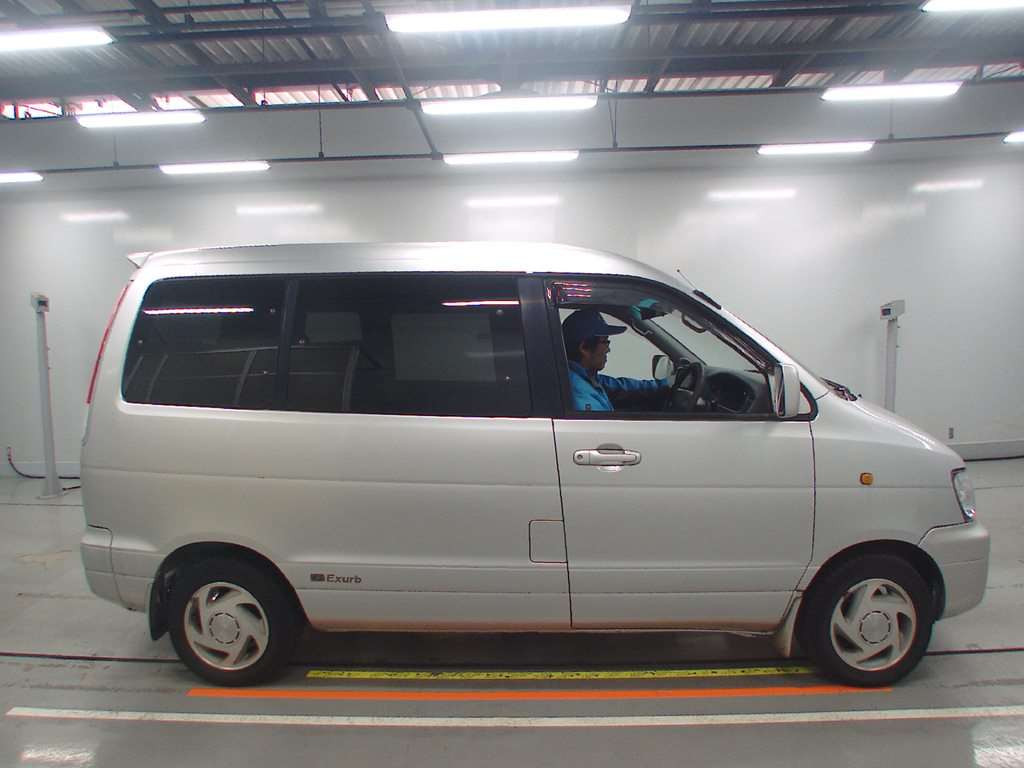 2001 Toyota Liteace Noah SR40G[2]