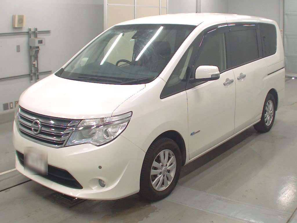 2014 Nissan Serena HC26[0]