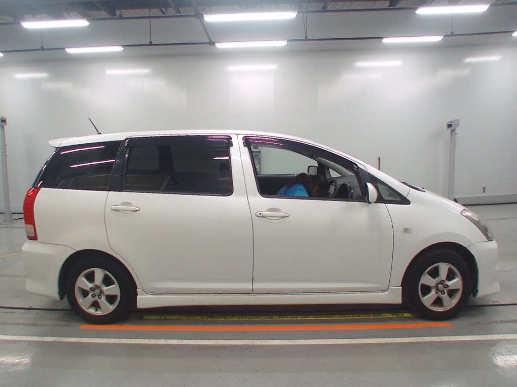 2008 Toyota Wish ZNE10G[2]