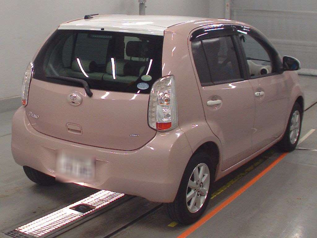 2015 Toyota Passo KGC35[1]