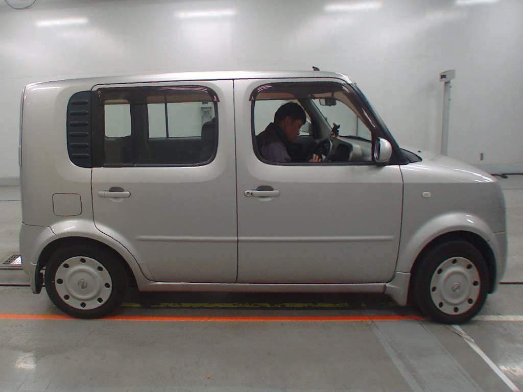 2003 Nissan Cube BZ11[2]