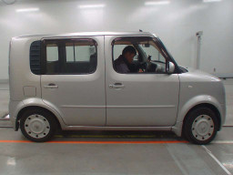 2003 Nissan Cube