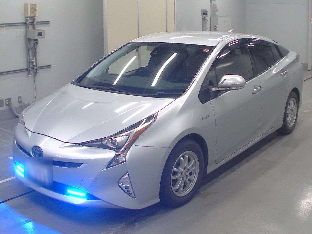 2018 Toyota Prius ZVW50[0]