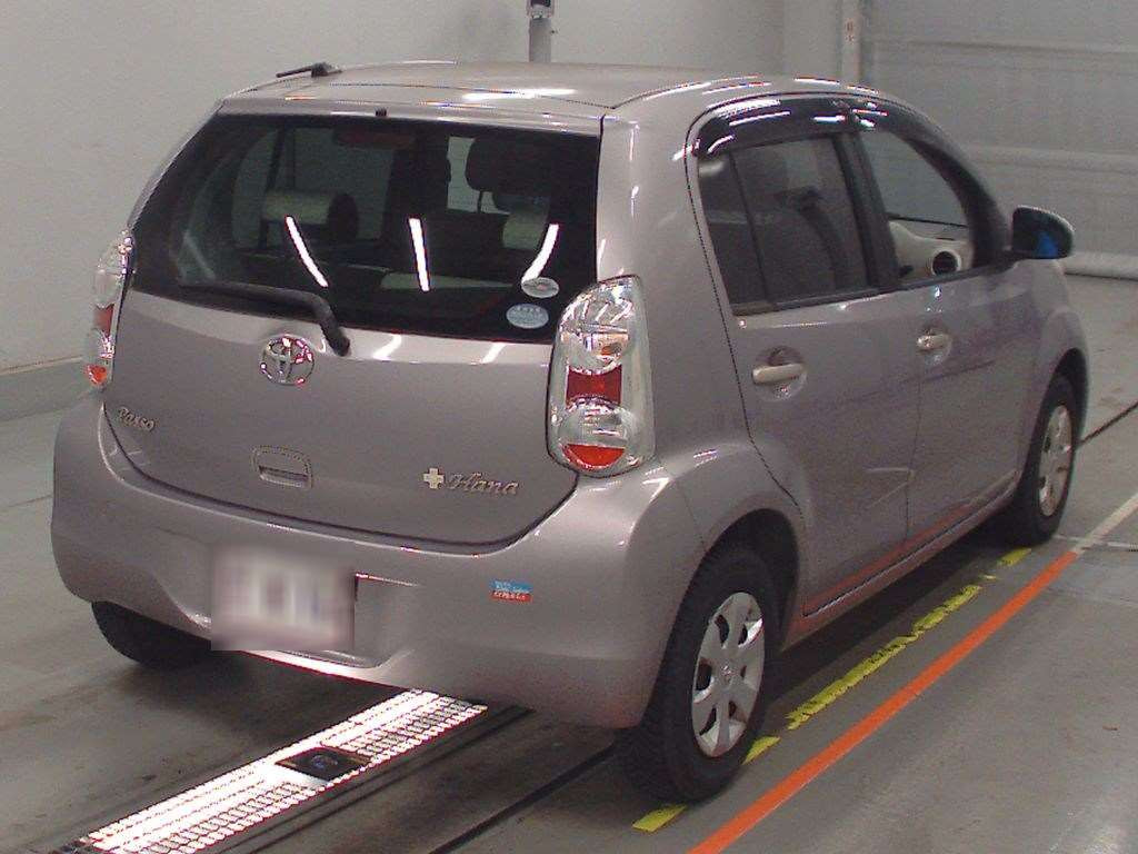 2010 Toyota Passo KGC30[1]