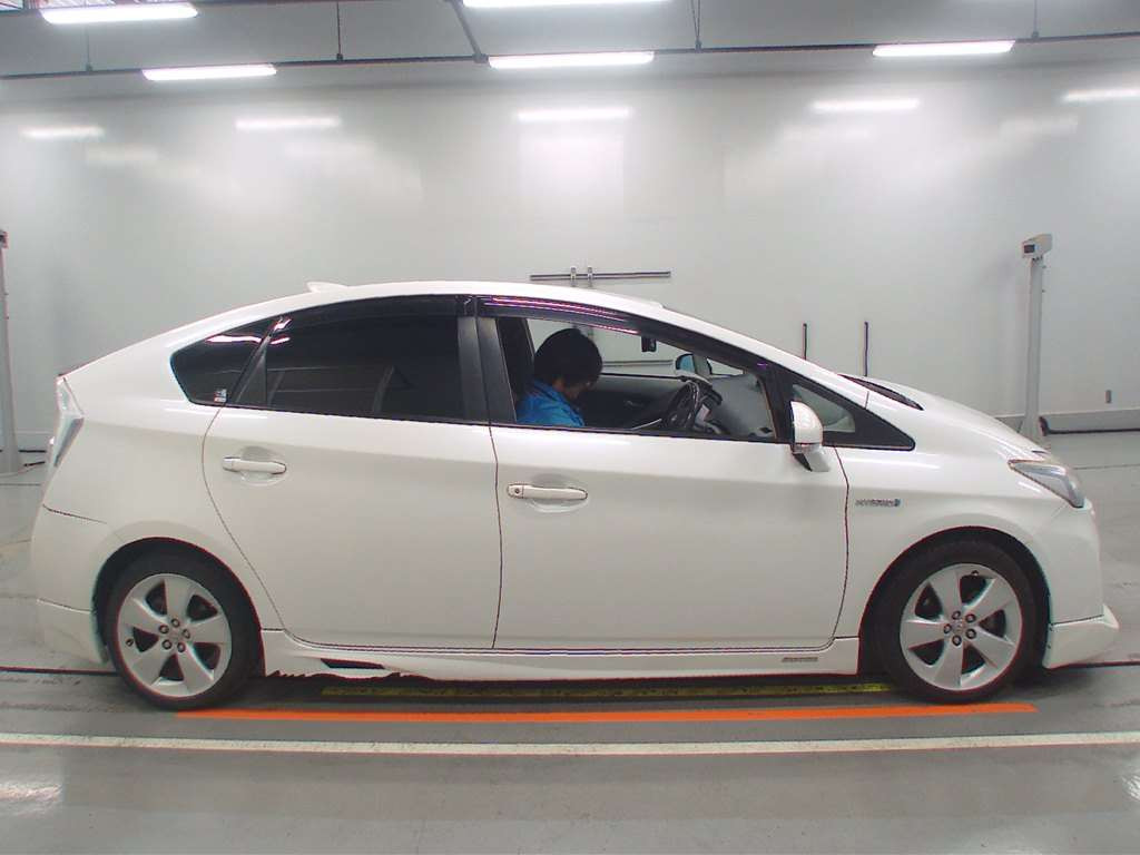 2009 Toyota Prius ZVW30[2]