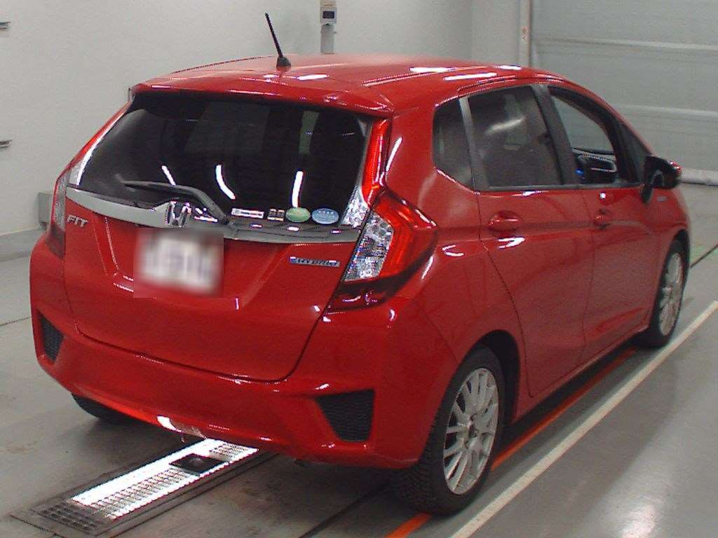 2015 Honda Fit Hybrid GP5[1]