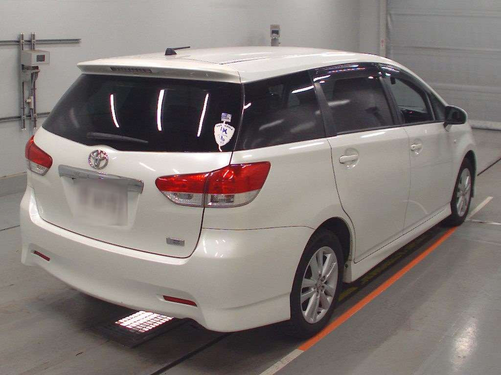 2011 Toyota Wish ZGE20W[1]