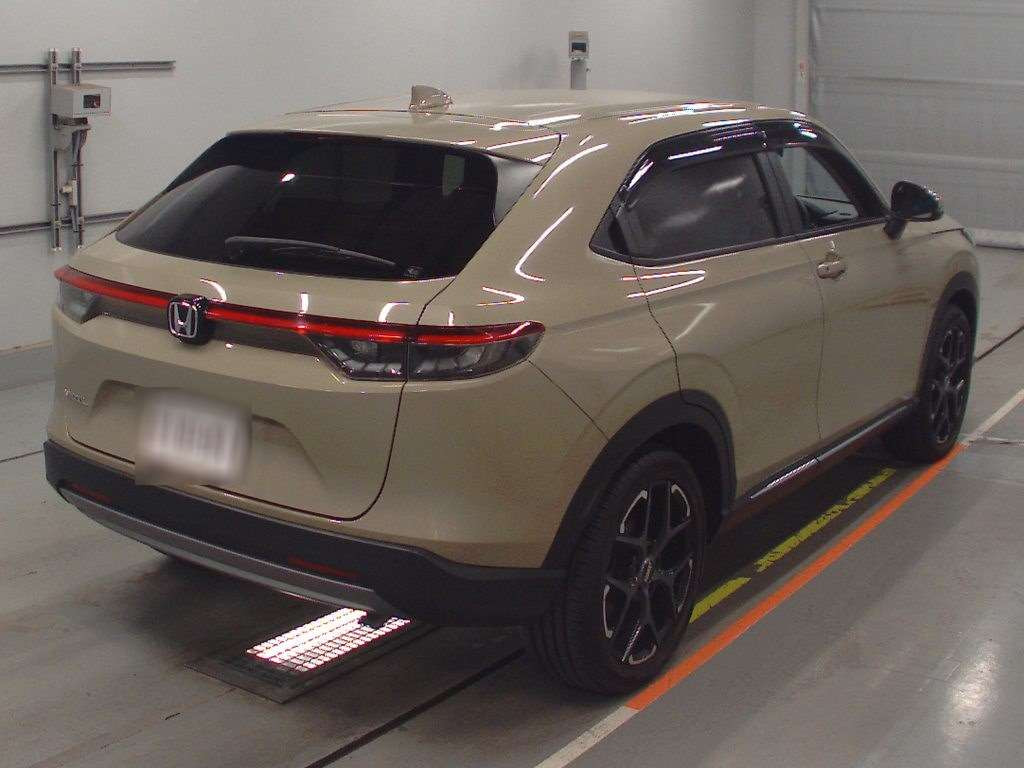 2021 Honda VEZEL RV3[1]