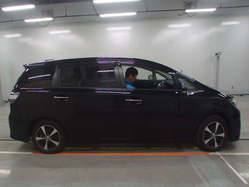 2016 Toyota Wish ZGE20W[2]