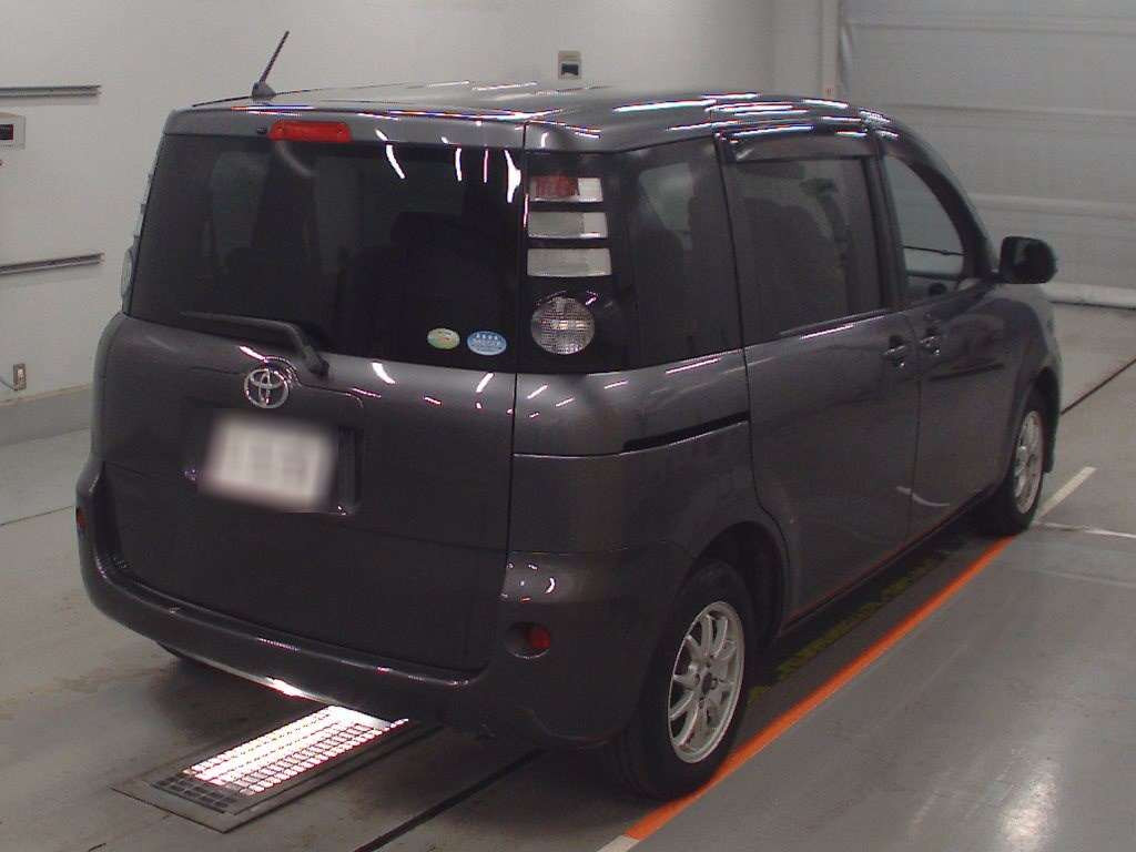 2009 Toyota Sienta NCP81G[1]