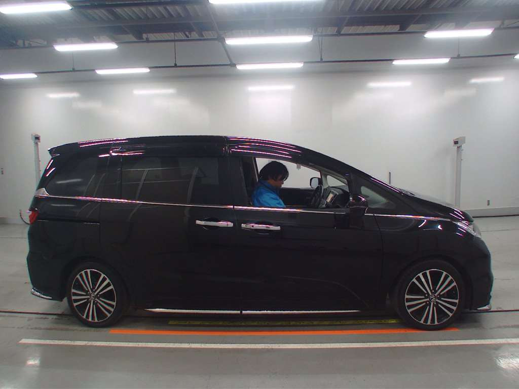 2014 Honda Odyssey RC1[2]