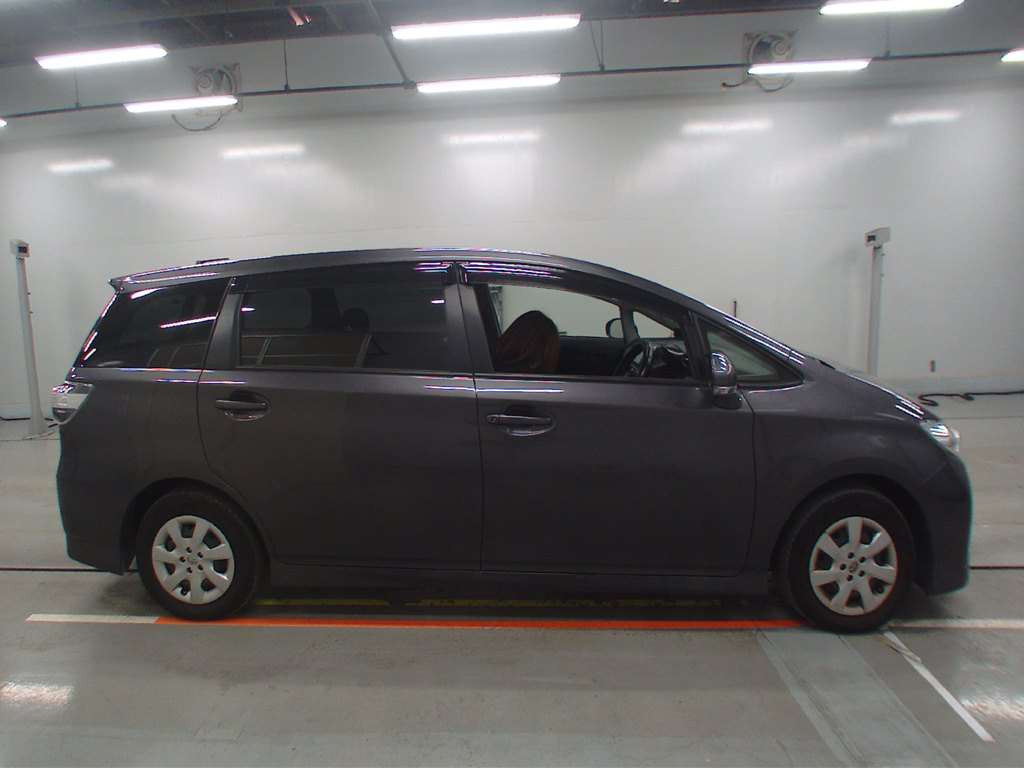 2016 Toyota Wish ZGE20G[2]