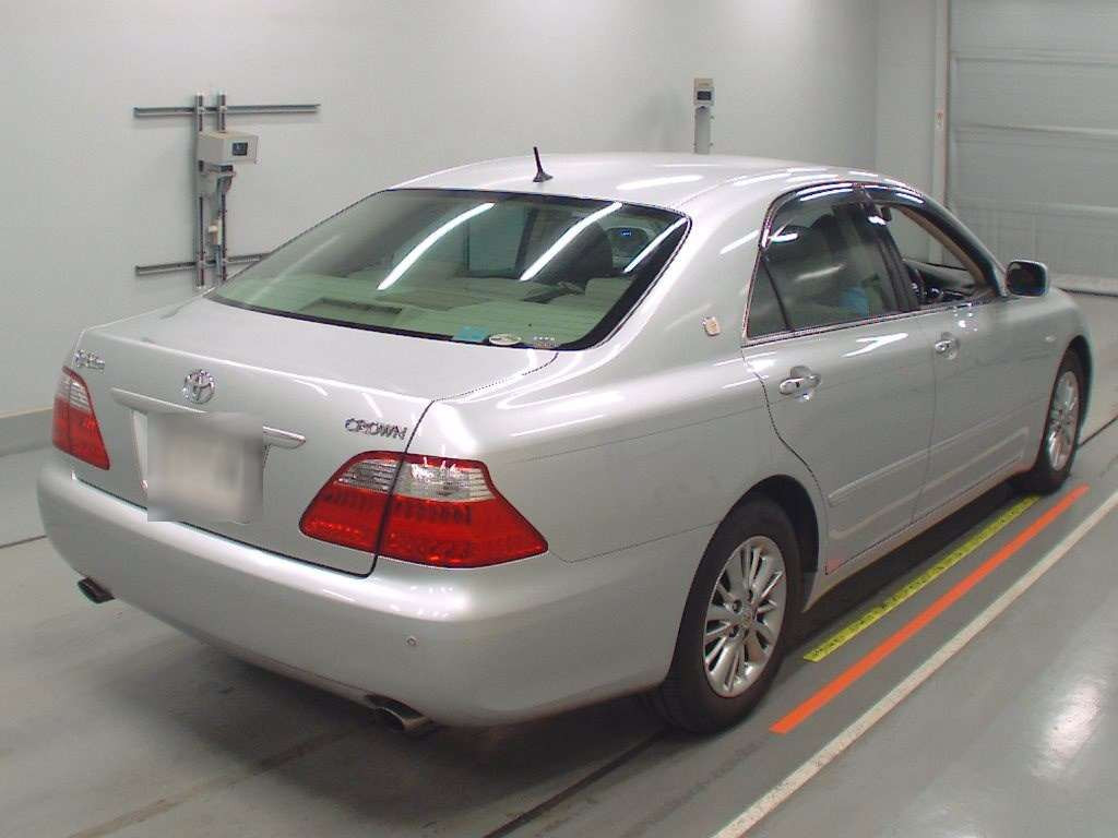 2007 Toyota Crown GRS182[1]