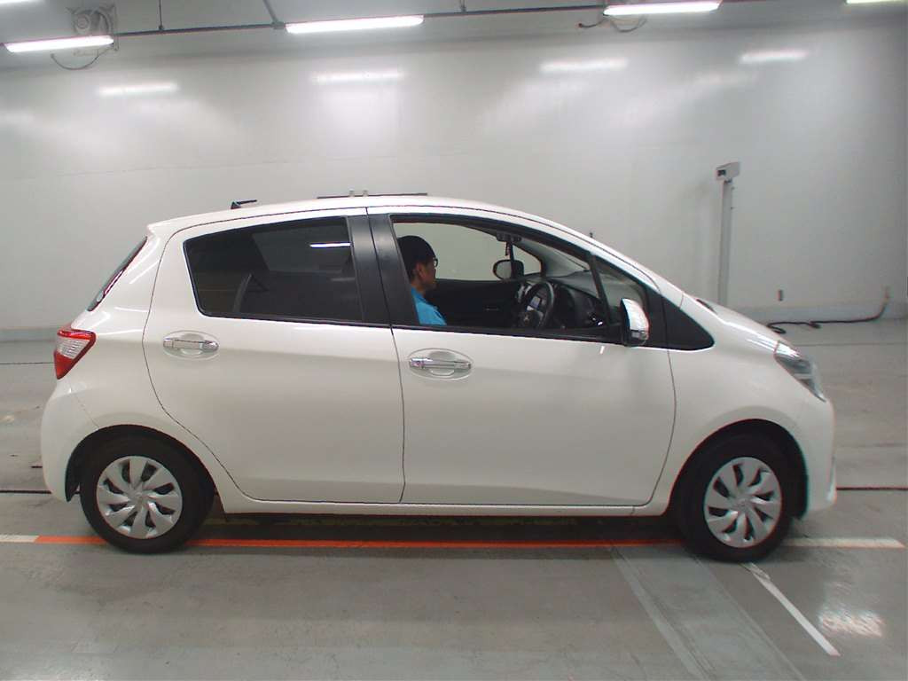 2019 Toyota Vitz KSP130[2]