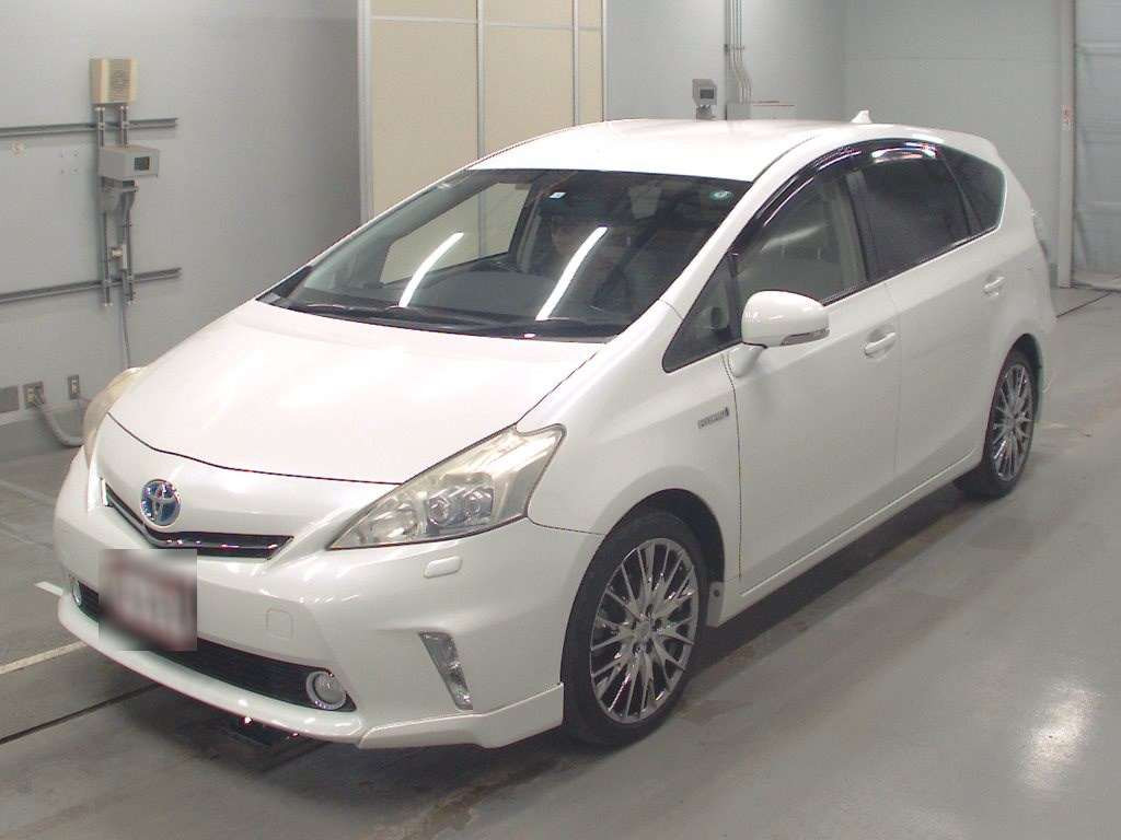 2012 Toyota Prius alpha ZVW41W[0]