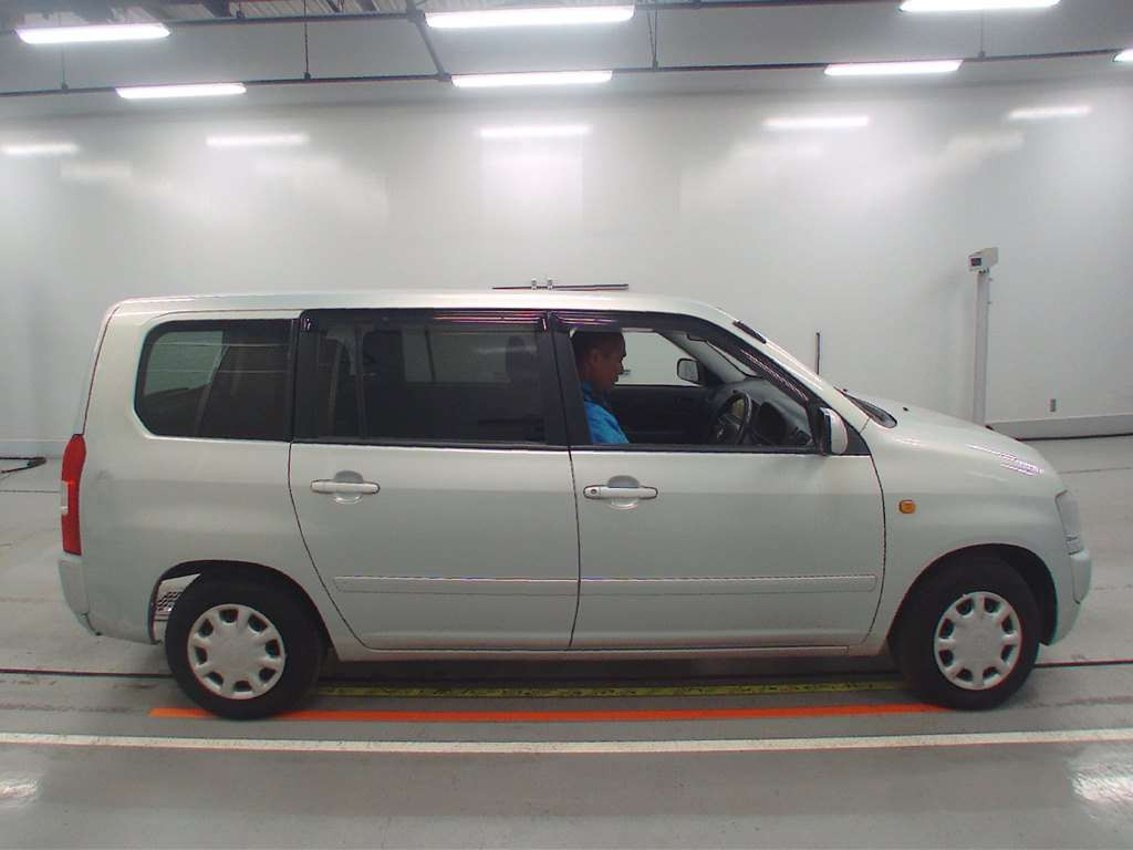 2007 Toyota Probox Wagon NCP58G[2]