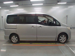 2010 Nissan Serena