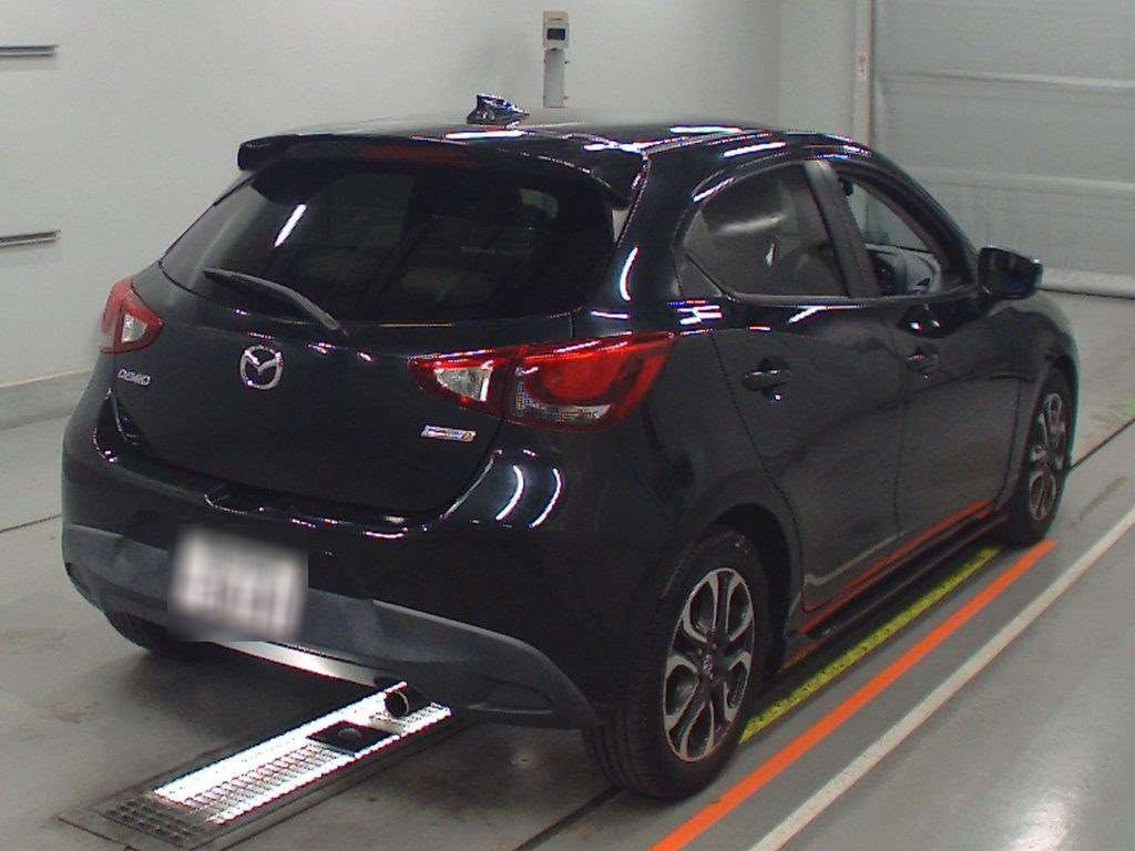 2015 Mazda Demio DJ5FS[1]