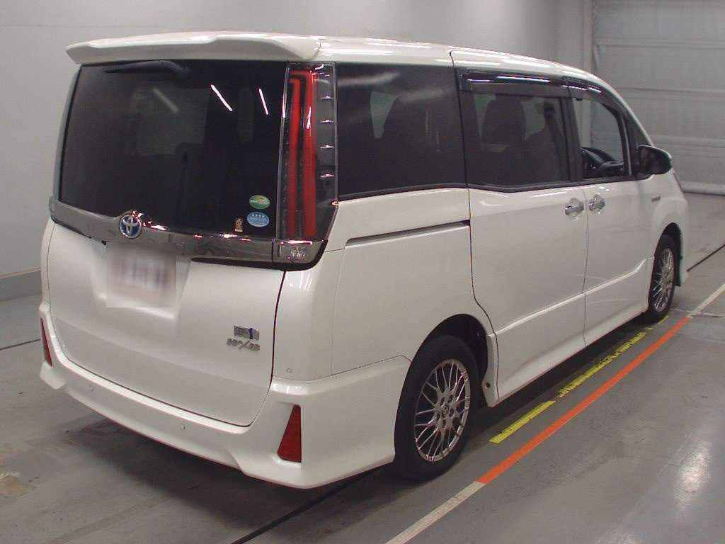 2019 Toyota Noah ZWR80W[1]