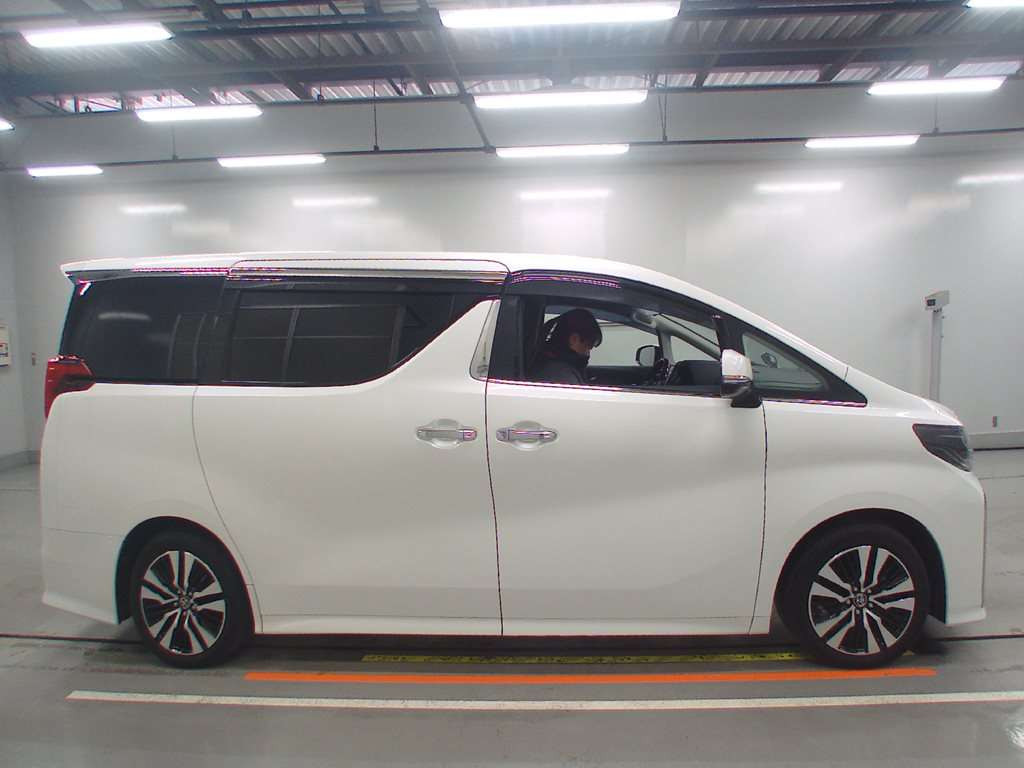 2022 Toyota Alphard AGH30W[2]