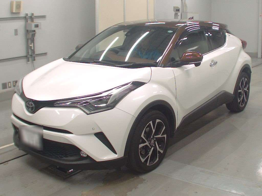 2019 Toyota C-HR NGX50[0]