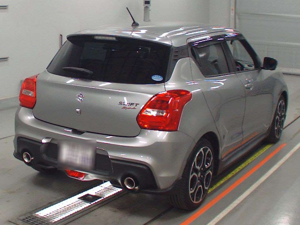 2018 Suzuki Swift Sport ZC33S[1]