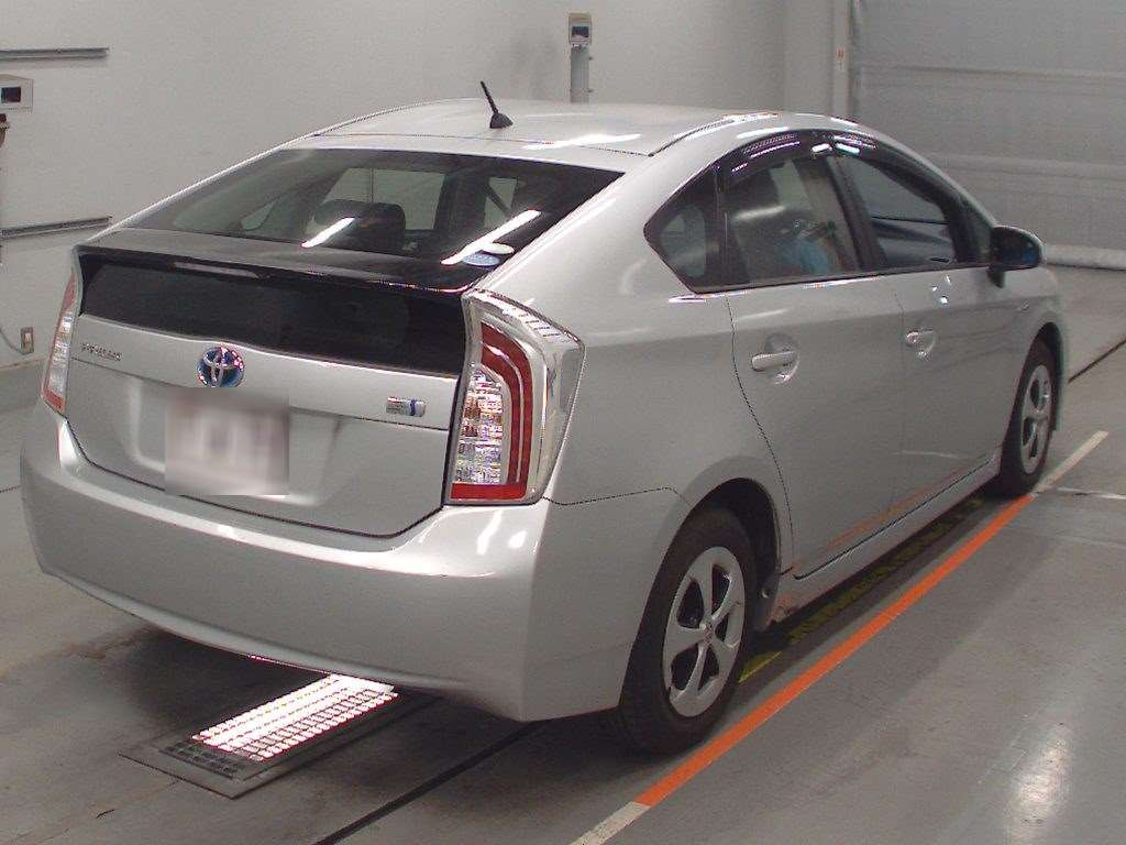 2012 Toyota Prius ZVW30[1]