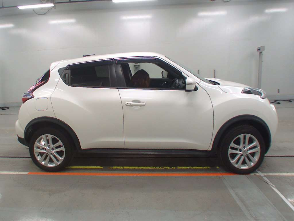 2016 Nissan JUKE YF15[2]