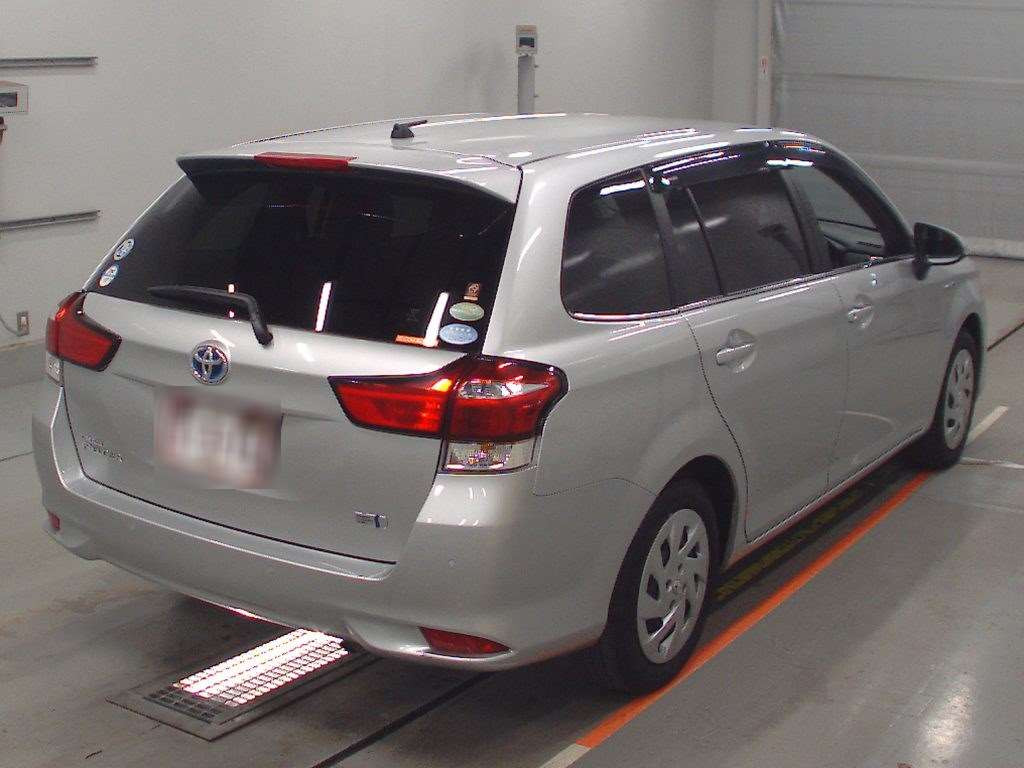 2018 Toyota Corolla Fielder NKE165G[1]