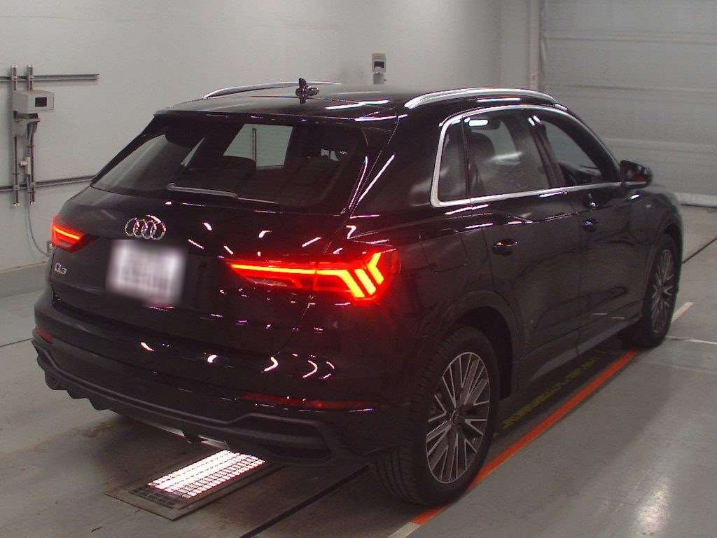 2023 Audi Q3 F3DFY[1]