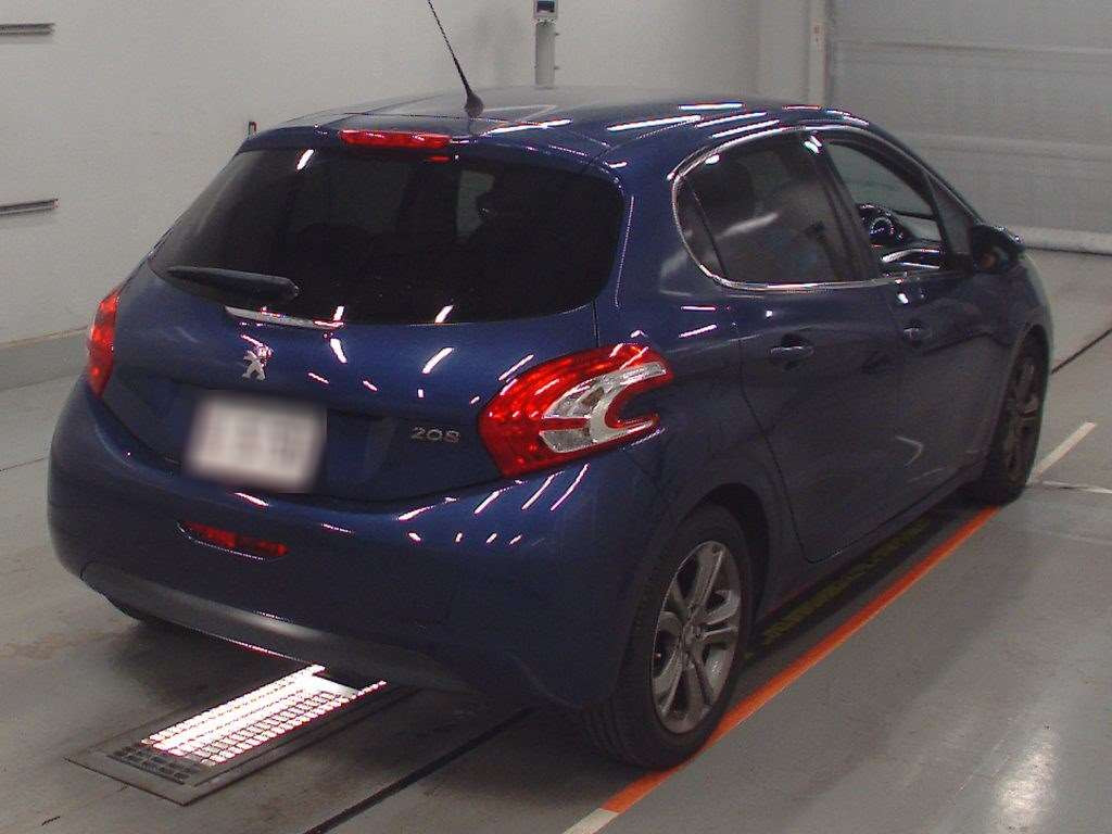 2013 Peugeot 208 A95F01[1]