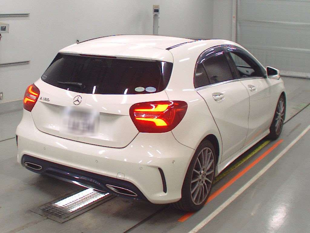 2017 Mercedes Benz A-Class 176042[1]