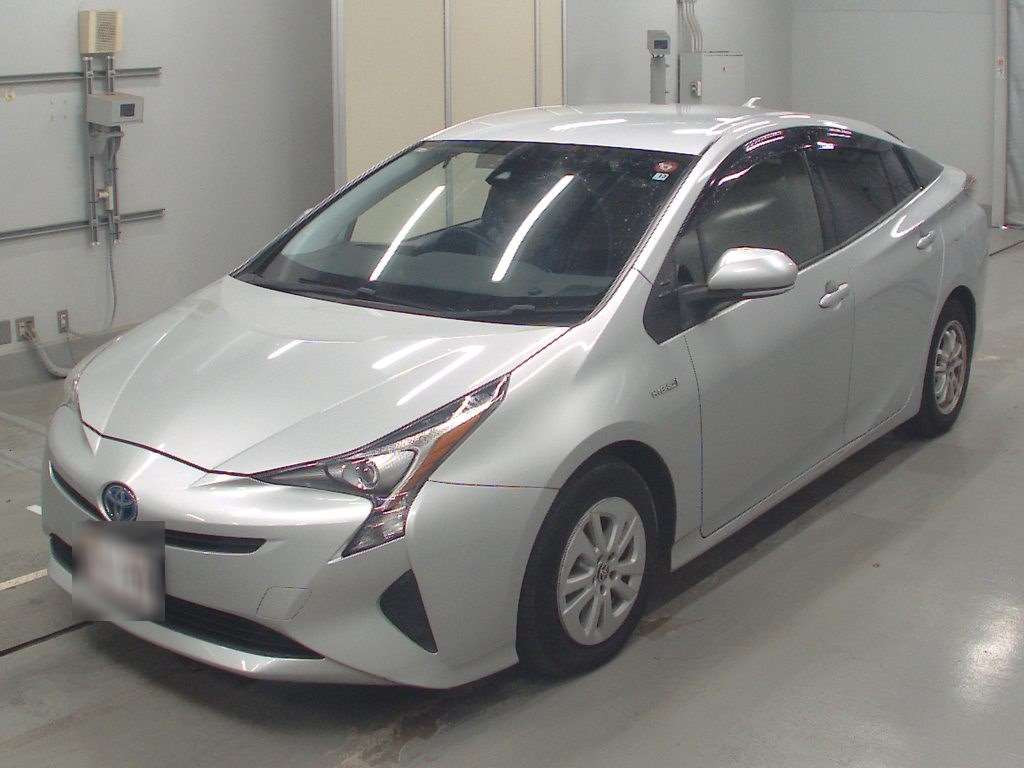 2017 Toyota Prius ZVW50[0]