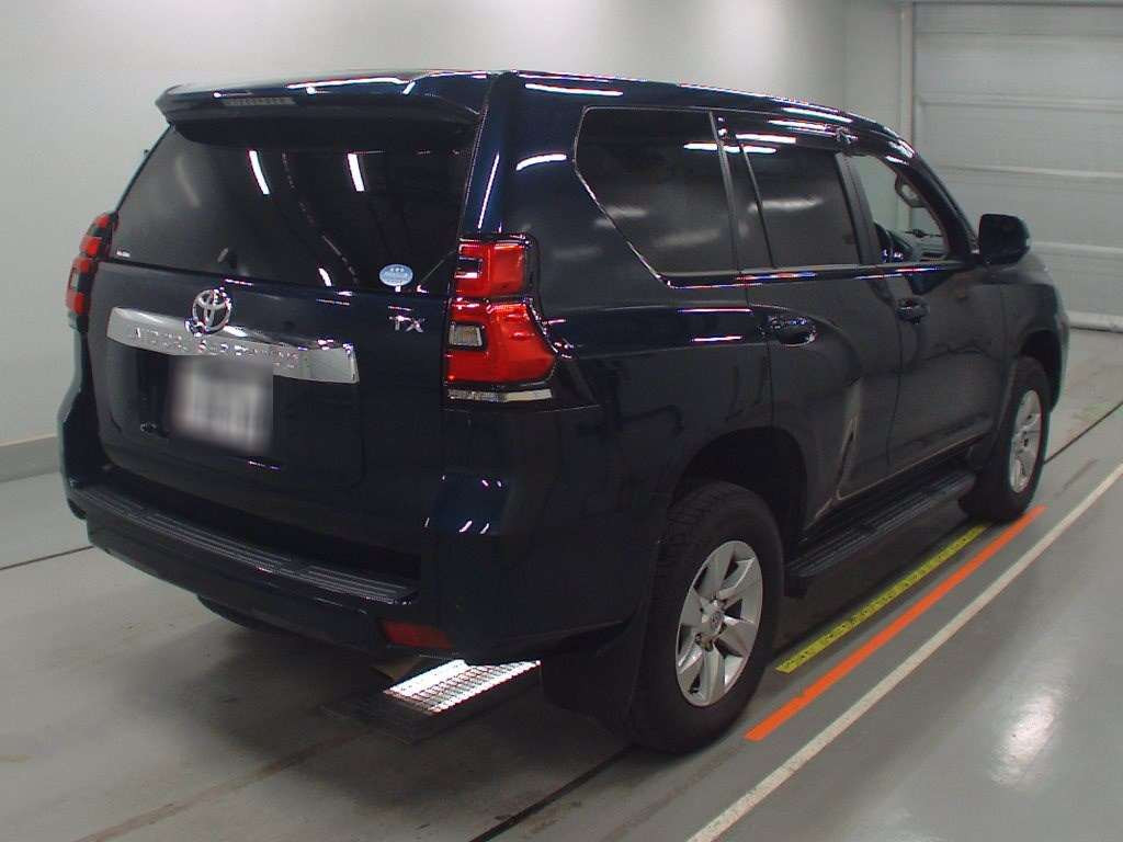 2020 Toyota Land Cruiser Prado TRJ150W[1]