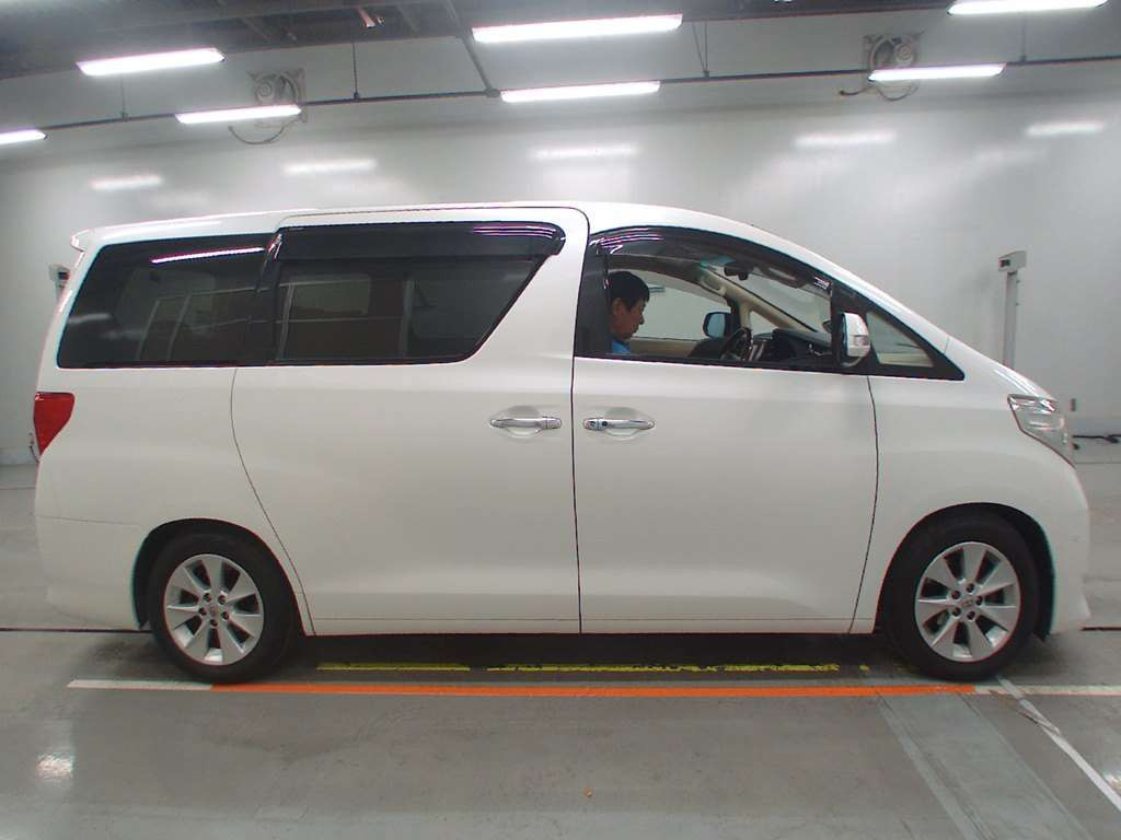 2008 Toyota Alphard GGH20W[2]