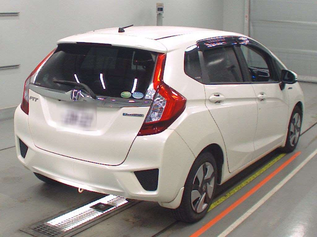 2014 Honda Fit Hybrid GP5[1]