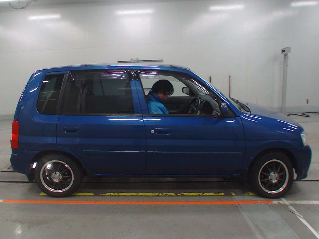 2002 Mazda Demio DW3W[2]