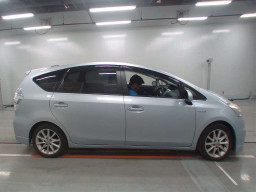 2012 Toyota Prius alpha