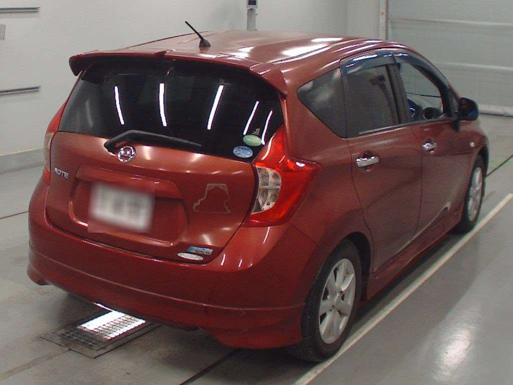 2013 Nissan Note E12[1]