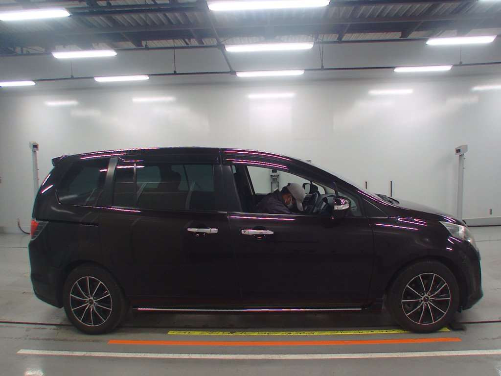 2013 Mazda MPV LY3P[2]