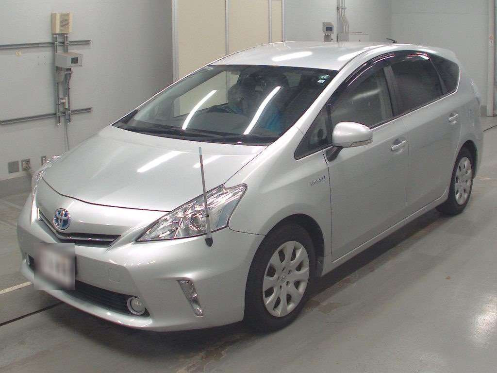 2012 Toyota Prius alpha ZVW41W[0]