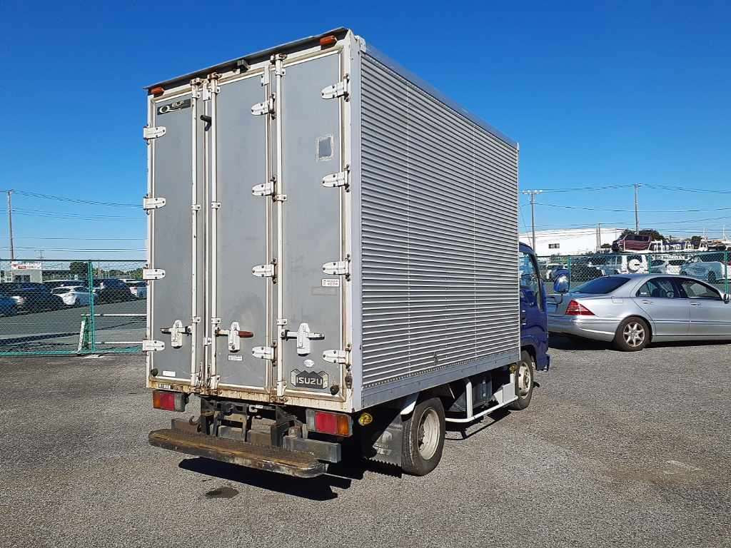 2006 Isuzu Elf Truck NKR81A[1]