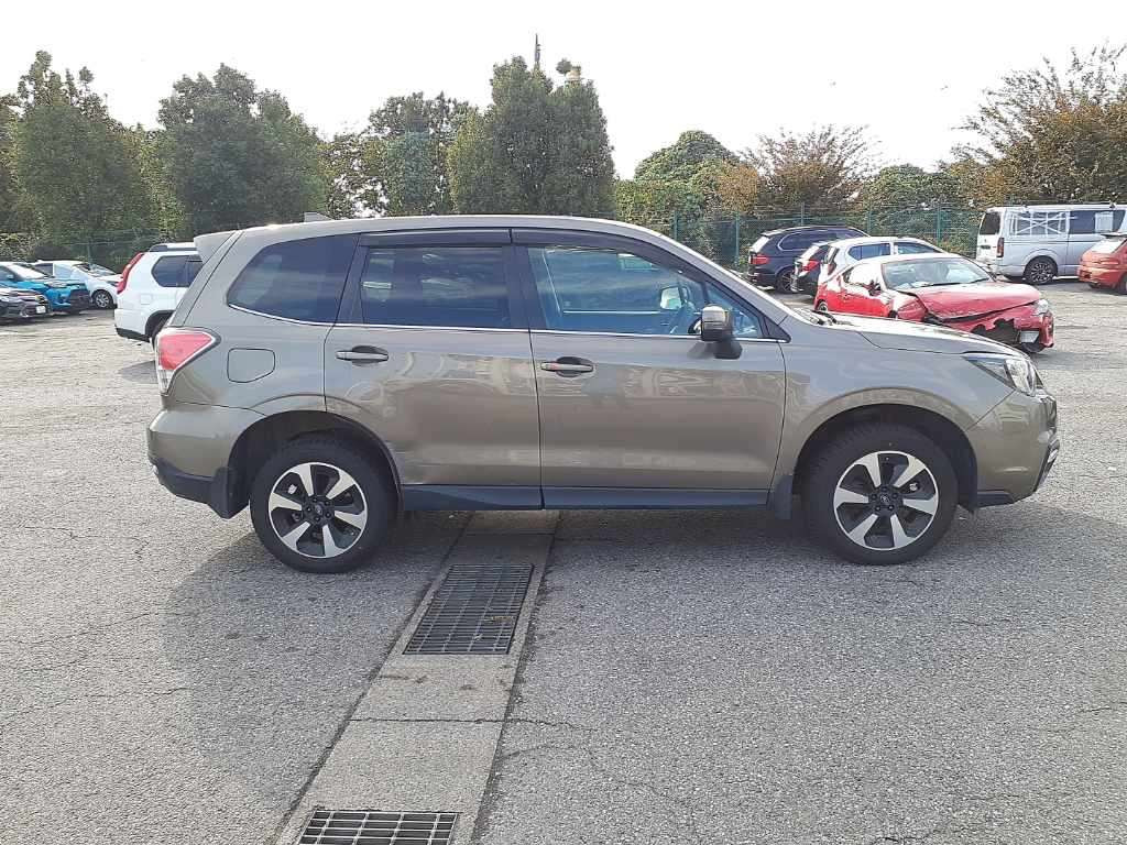 2016 Subaru Forester SJ5[2]